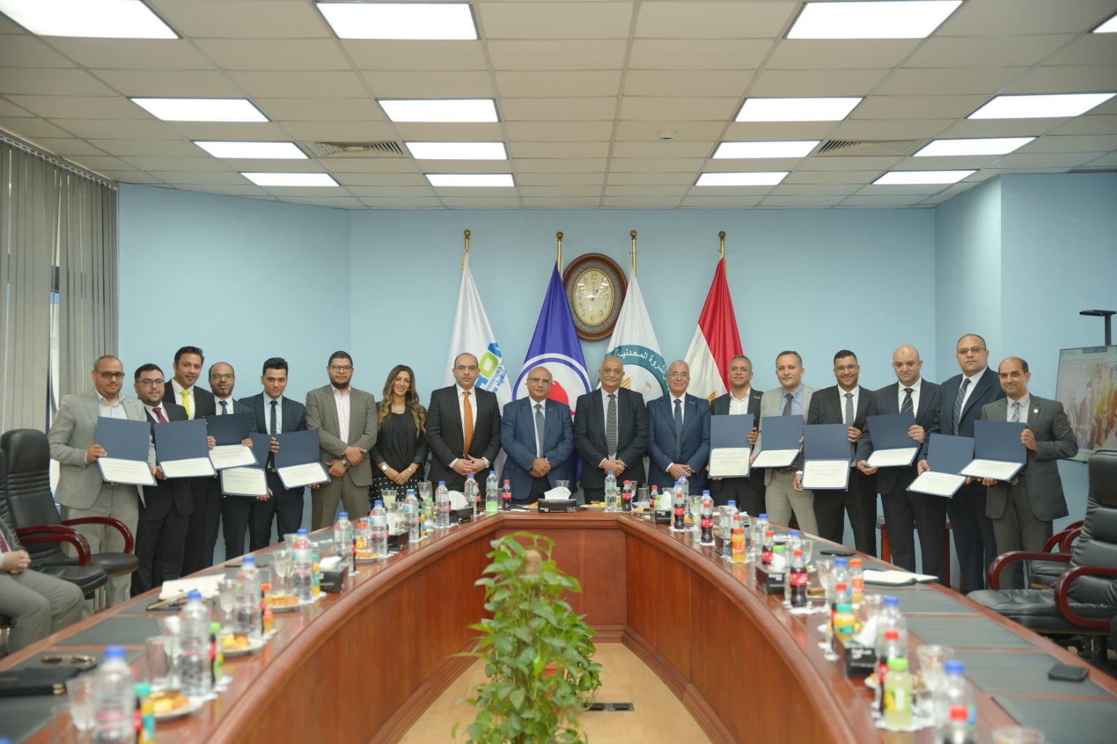 إيبروم تكرم 11 مهندسًا من خريجي برنامج إعداد المدربين الدولي بالتعاون مع المعهد الفرنسي للبترول 